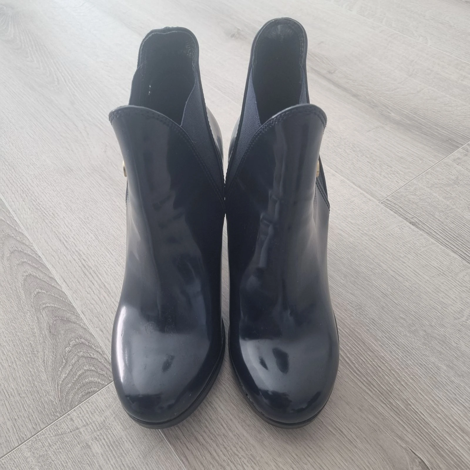 Pierre Cardin Patent Leather Ankle Boots with Heel – Size 37 – Dark Blue – photo 4